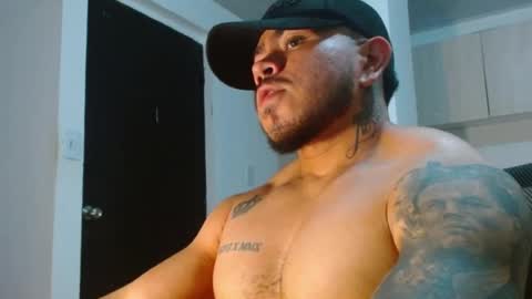 adam shilder7 online show from May 2, 1:00 am