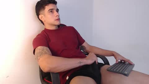 Snapshot of adama_soa chatting on October 22, 6:27 am Hello guys excuse my absence I will be absent for several days for health reasons I hope you understand thank you very much. online show from October 22, 6:27 am