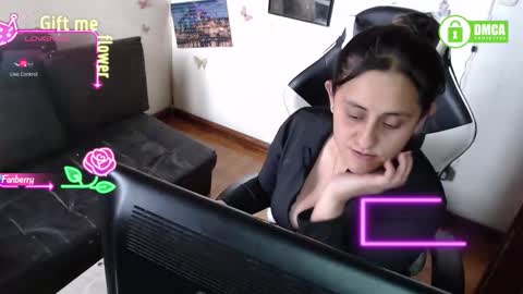 adams_mel online show from October 30, 7:25 pm