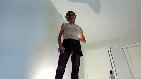 Snapshot of adamseve777 chatting on September 17, 9:46 am TaylorSexbot online show from September 17, 9:46 am