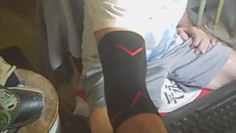 Snapshot of adamsny chatting on October 19, 6:23 pm adamsny online show from October 19, 6:23 pm