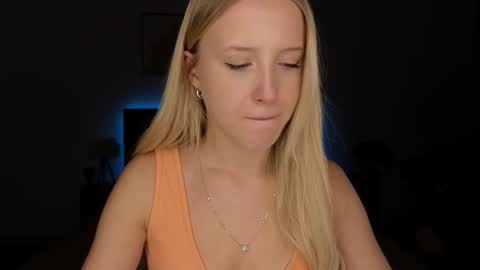 Adele online show from March 27, 8:21 pm