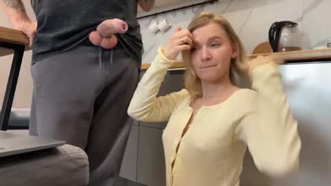 Adele Nick online show from April 11, 12:31 pm