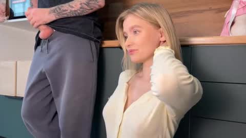 Adele Nick online show from March 9, 9:03 am