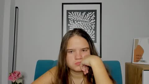 adelecruzz online show from November 5, 8:16 am