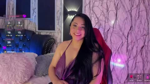 adelinemoretti online show from May 23, 1:18 pm