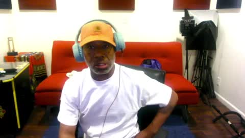 adick_ting online show from June 9, 2:22 am