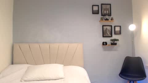 Adonis online show from September 17, 3:43 am