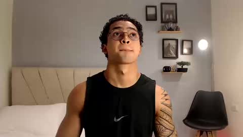 Adonis online show from October 17, 9:08 pm