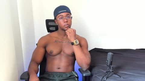 Adonis Knight  online show from February 5, 3:31 pm