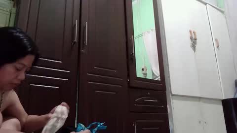 annelovesu online show from March 25, 7:37 am