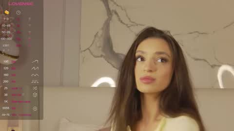 adoracortes online show from September 14, 5:10 am