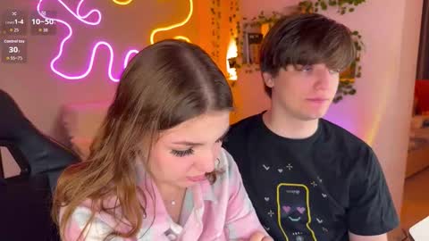 adrean_sofi online show from November 11, 3:25 pm