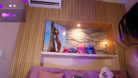 Adri crof online show from January 10, 5:02 am