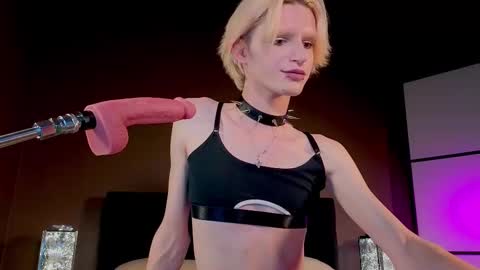 adrian_the_one_ online show from January 15, 3:18 pm