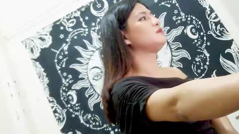 adriana_banks69 online show from June 28, 3:19 pm