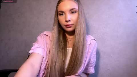 Caroline online show from May 13, 3:10 pm