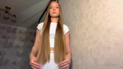 Caroline online show from April 2, 2:35 pm