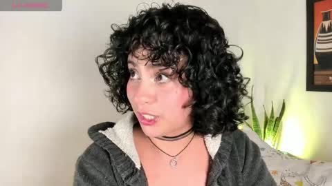 adrianny online show from April 19, 6:47 am