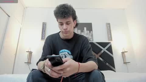 Adrian online show from November 6, 4:37 am