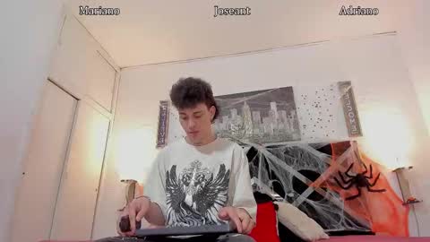 Adrian online show from October 25, 4:57 am