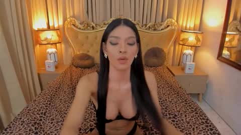 Snapshot of aela_washington chatting on September 25, 10:50 pm Aela online show from September 25, 10:50 pm