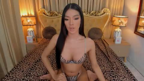 Snapshot of aela_washington chatting on October 9, 9:48 am Aela online show from October 9, 9:48 am