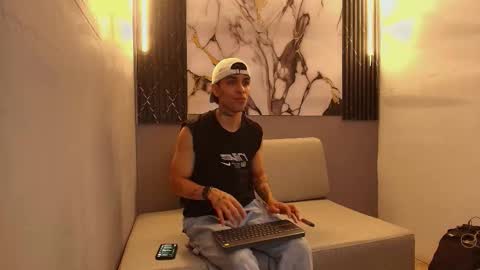 AETHON online show from November 8, 3:59 pm