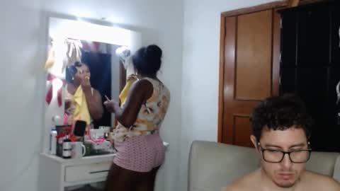 independent model online show from February 16, 6:44 am