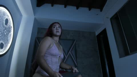 agatha_collins1 online show from March 25, 4:19 am