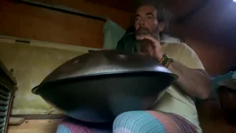 Juan online show from March 8, 6:05 pm