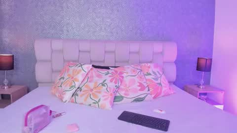 Ahmara  online show from September 15, 11:33 am