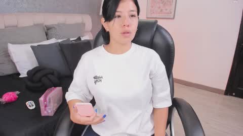 Ahmara  online show from February 2, 11:39 am