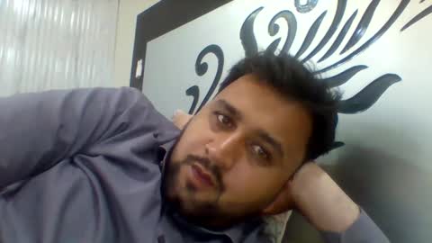 ahtisham118 online show from May 10, 10:38 pm
