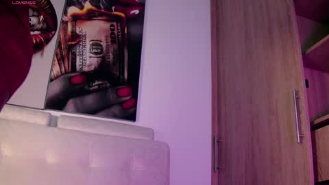 Aida  online show from September 11, 11:22 am