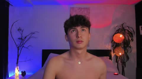 A H  online show from March 6, 7:36 am