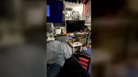 aidenmcknight online show from January 18, 9:18 am