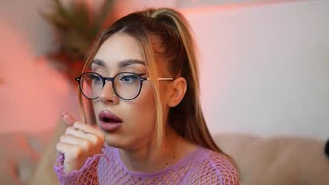  Aileen  online show from November 12, 7:38 pm