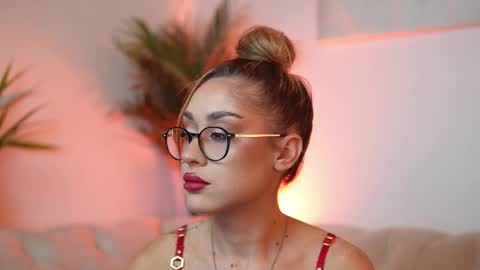  Aileen  online show from October 14, 7:28 pm