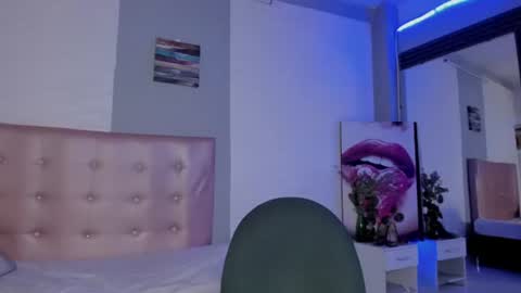 aileenkeys online show from August 9, 4:07 am