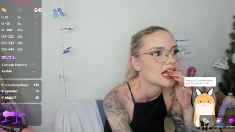 Aimee Jay online show from December 23, 8:44 am