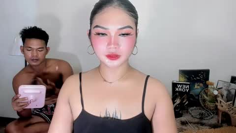 airy_and_dave online show from March 25, 4:52 am