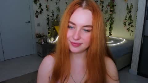 Louise online show from November 11, 4:09 pm