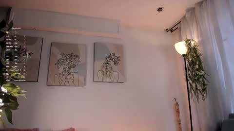 Aisha online show from November 21, 3:21 pm