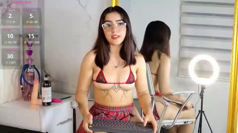 aisha_calloway online show from November 5, 10:45 pm