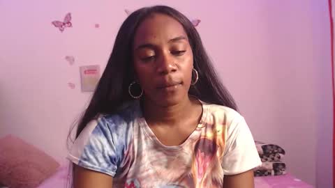 Aisha online show from December 4, 8:30 pm