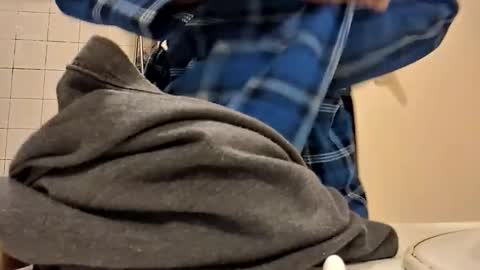 aj297914 online show from October 7, 7:48 am