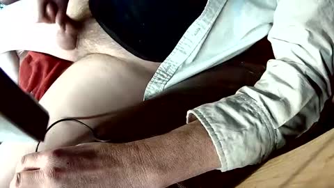 Snapshot of aj331827 chatting on December 4, 6:33 pm aj331827 online show from December 4, 6:33 pm