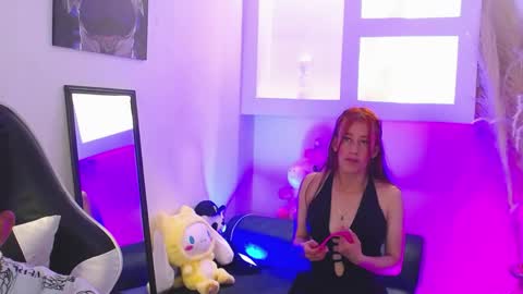 aji_golds online show from June 3, 6:46 pm