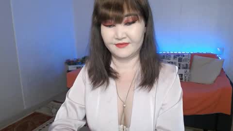 Shelly online show from March 22, 5:50 pm